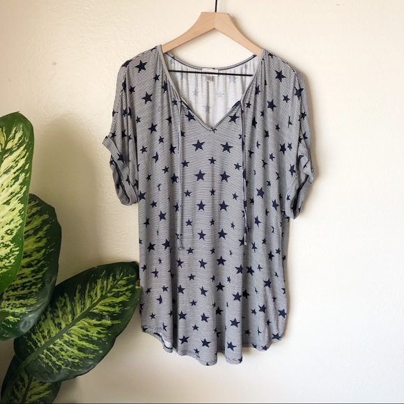 Avenue Tops - Avenue | Star Print Tee